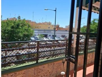 PISO CON TERRAZA EN VENTA ZONA LEON XIII