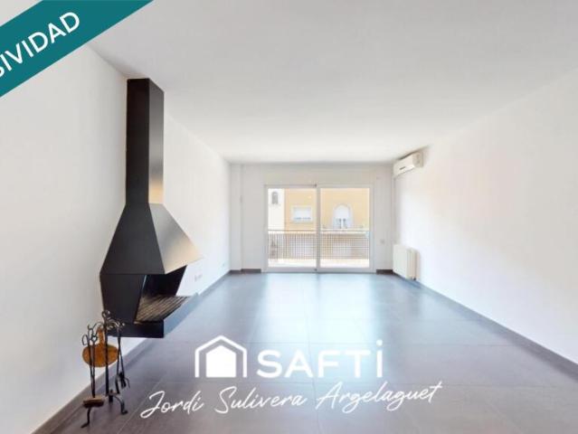 OPORTUNIDAD PISO REFORMADO CON ESPECTACULAR TERRAZA PRIVADA EN GIRONA