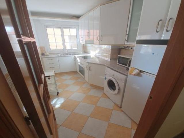 PISO CON TERRAZA Y PISCINA