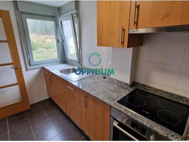 Piso con terraza y piscina cerca de la Playa de las Catedrales – 2 dormitorios, garaje y trastero en
