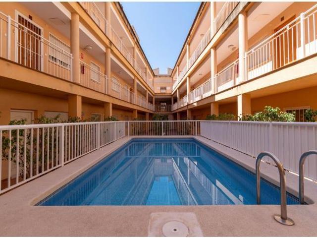 Piso con terraza y piscina comunitaria en RAFAL, ALICANTE