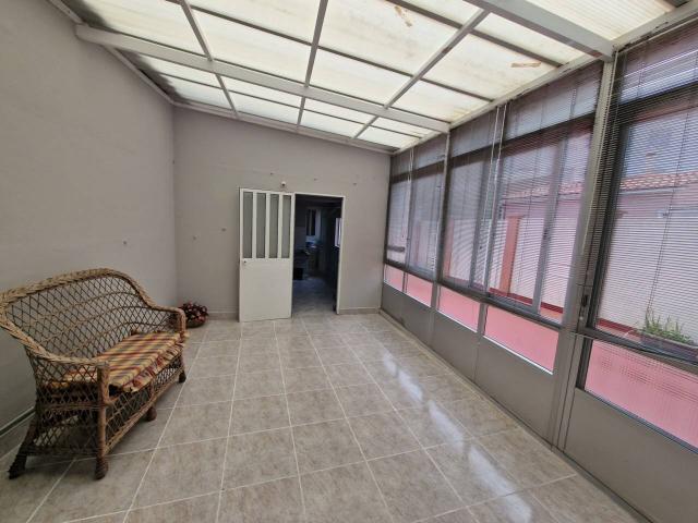 PISO CON AMPLIA TERRAZA EXTERIOR