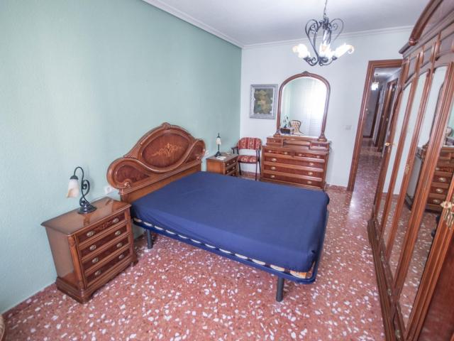PISO CON ASCENSOR EN ALQUILER