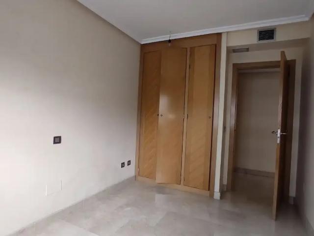 Piso con ascensor en alquiler en Villa de Prado