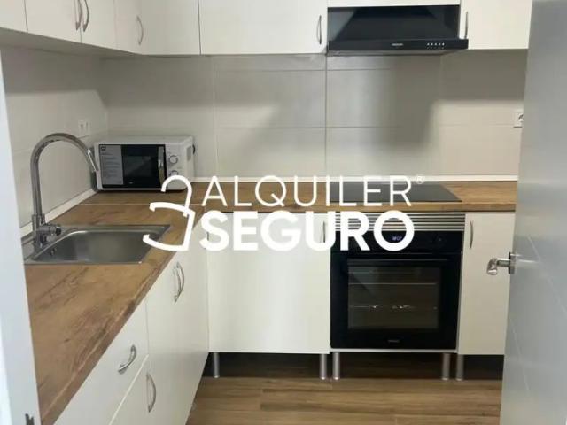 Piso con ascensor en alquiler en Agrimensores