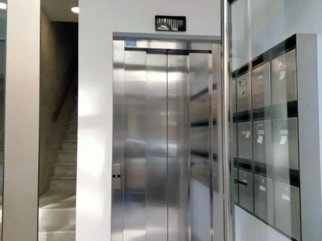 Piso con ascensor en alquiler en Adina Portonovo