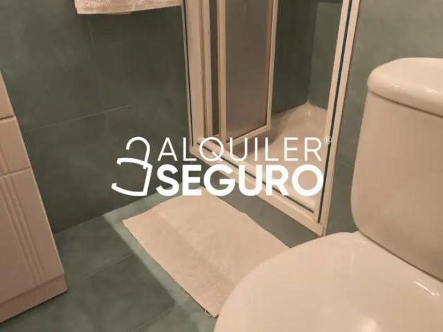 Piso con ascensor en alquiler en Benavente, Jacinto