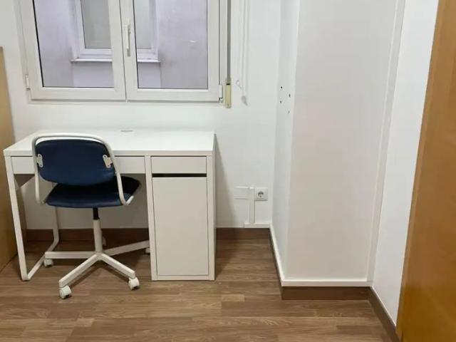 Piso con ascensor en alquiler en Oliva pueblo