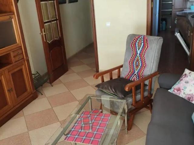 Piso con ascensor en alquiler en Poniente Sur