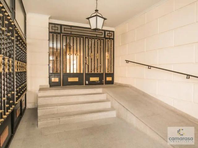 Piso con ascensor en alquiler en Plaza Ejercito 8