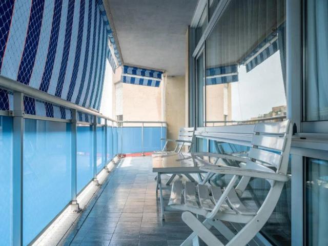 Piso con ascensor en alquiler en Rambla NOVA 117