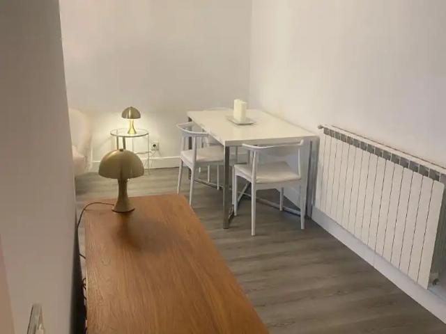 Piso con ascensor en alquiler en Ralon y cajal 3