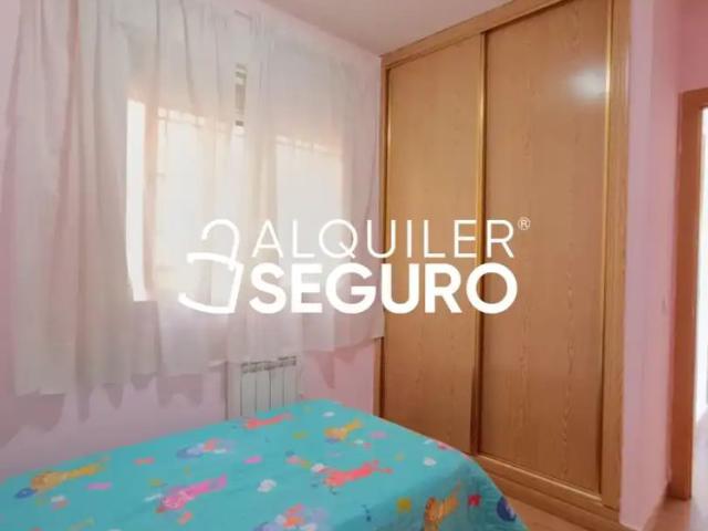 Piso con ascensor en alquiler en Rufino Rubio
