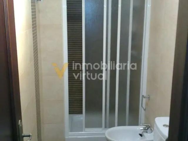 Piso con balcón en alquiler en Cabra
