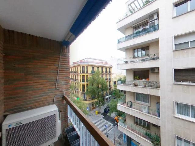 Piso con balcón en alquiler en Calle de Gonzalo de Córdoba