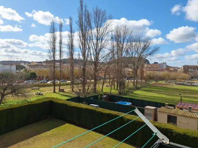 Piso con balcón en alquiler en Carrer Riera