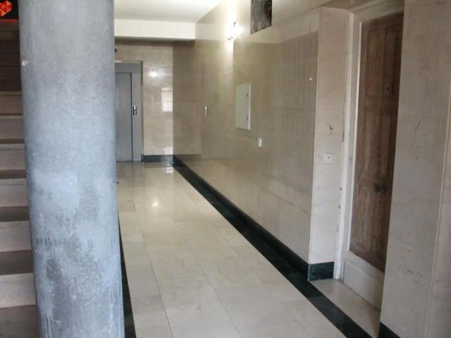 Piso con balcón en alquiler en Centro