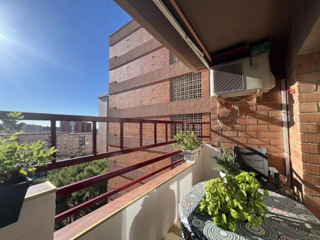 Piso con balcón en alquiler en BLOC MALLORCA