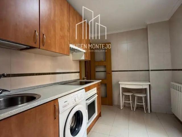 Piso con balcón en alquiler en Luis Sala Balust