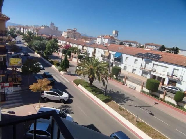 Piso con balcón en alquiler en San Rafael