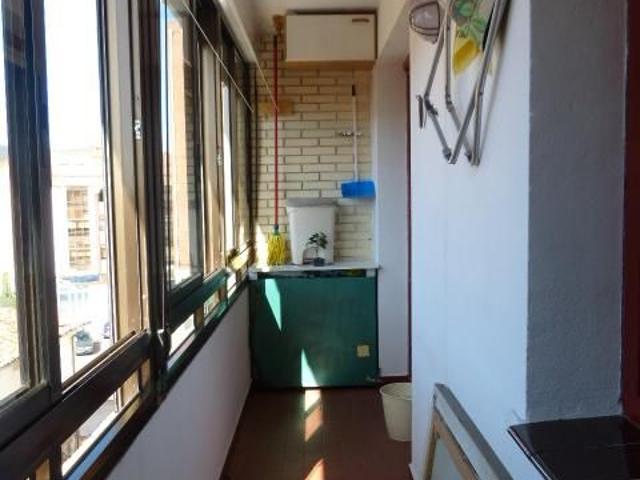 PISO CON CALEFACCIÓN Y ASCENSOR EN ZONA TRANQUILA DE VILLARCAYO