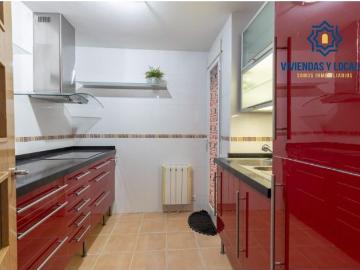 Piso con cochera en Monachil