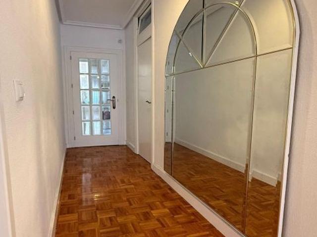 PISO CON ENCANTO EN EL CENTRO, Alquiler