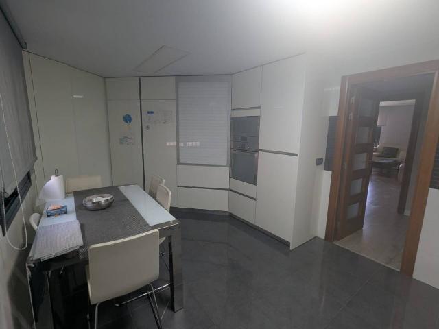 PISO CON GARAJE CENTRO