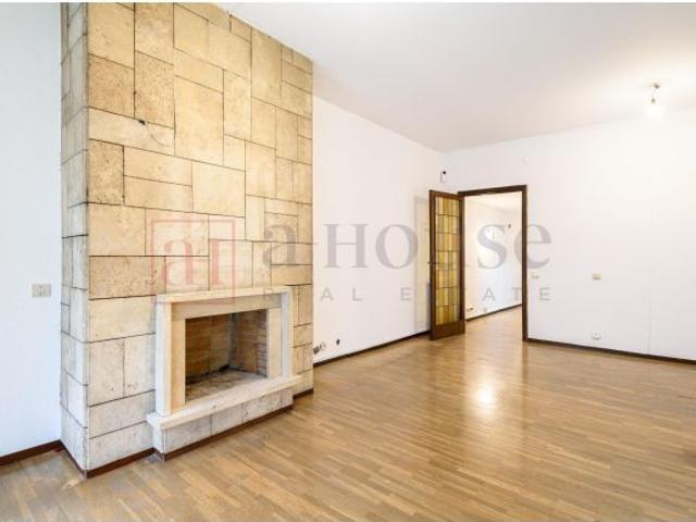 PISO CON GRAN BALCÓN EN LA DRETA DE L´EIXAMPLE