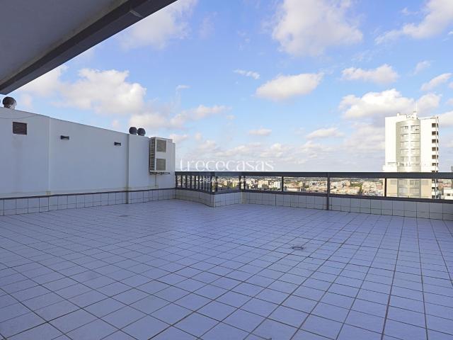 Piso con gran terraza en alquiler en Valencia