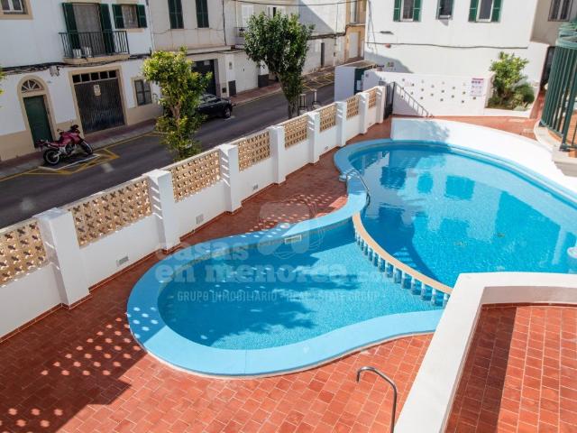 Piso con parking y piscina en Es Castell 0m² Es Castell