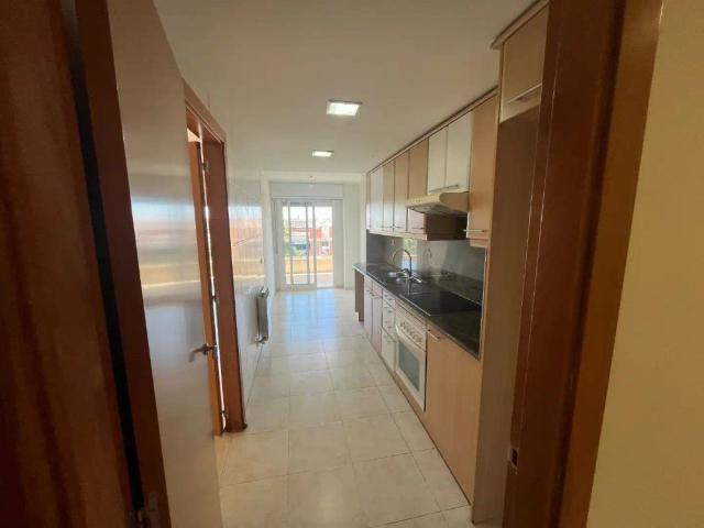Piso con piscina en alquiler en Calle Tarragona 26