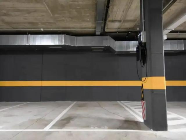 Piso con piscina en alquiler en Domeny
