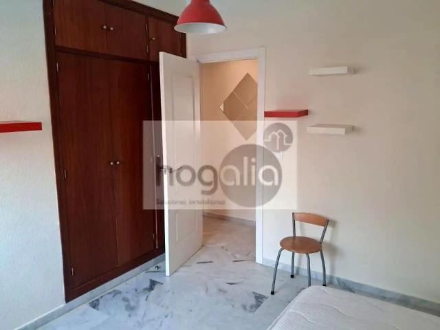 Piso con piscina en alquiler en Este Alcosa Torreblanca