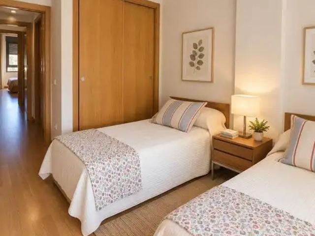 Piso con piscina en alquiler en Poniente Sur