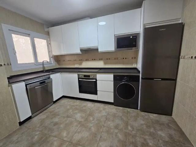 Piso con piscina en alquiler en Urbanizacion Buenavista