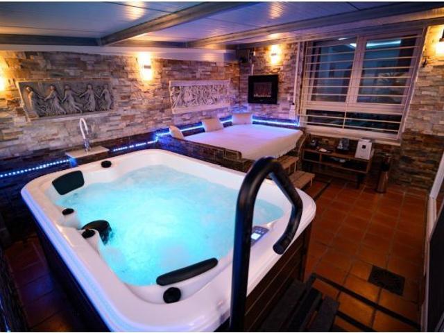 PISO CON SPA Y JACUZZI