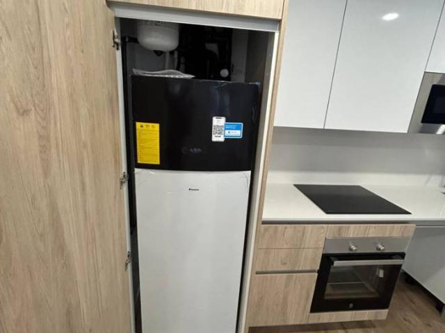 PISO DÚPLEX DE 3 DORMITORIOS CON 1 PLAZA DE GARAJE