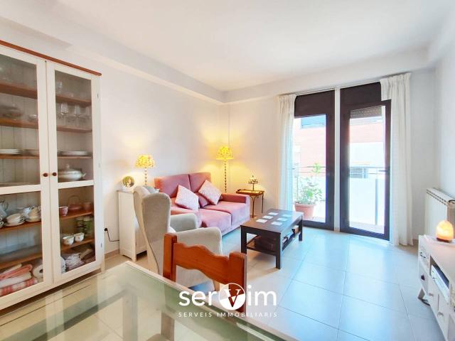 Piso dúplex de 3 habitaciones en Zona Hipercor, Girona Capital