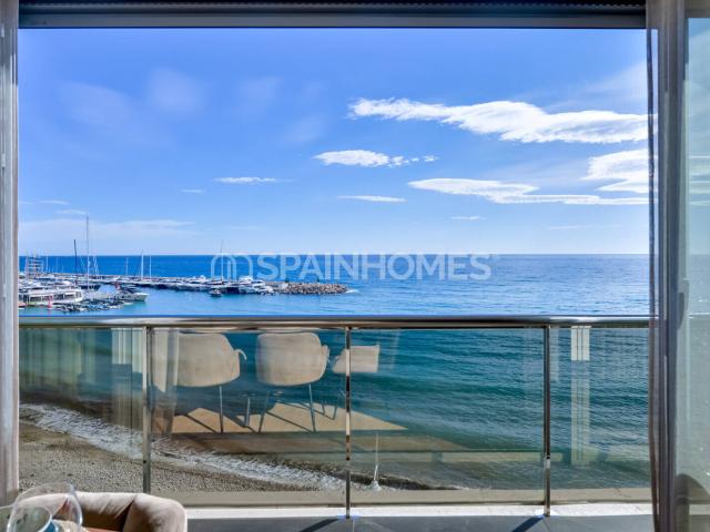 Piso Dúplex en un Complejo con Piscina en Altea