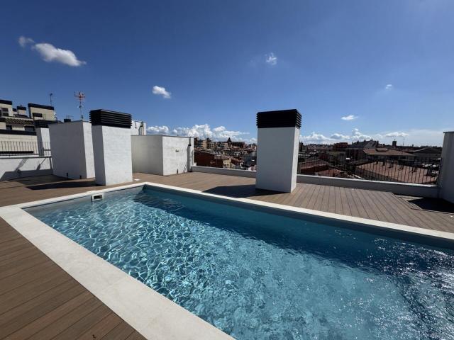 Piso de nueva construcción en alquiler en Centre