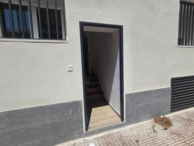 Piso de OBRA NUEVA. Distribuido en dos dormitorios, salón con cocina y dos baño