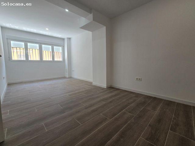 Piso de OBRA NUEVA. Distribuido en dos dormitorios, salón con cocina y dos baño