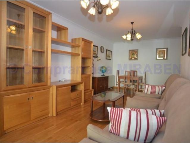Piso de alquiler anual en Boiro