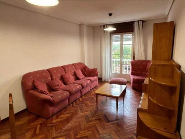 Piso de alquiler en Mondariz Balneario, Pontevedra