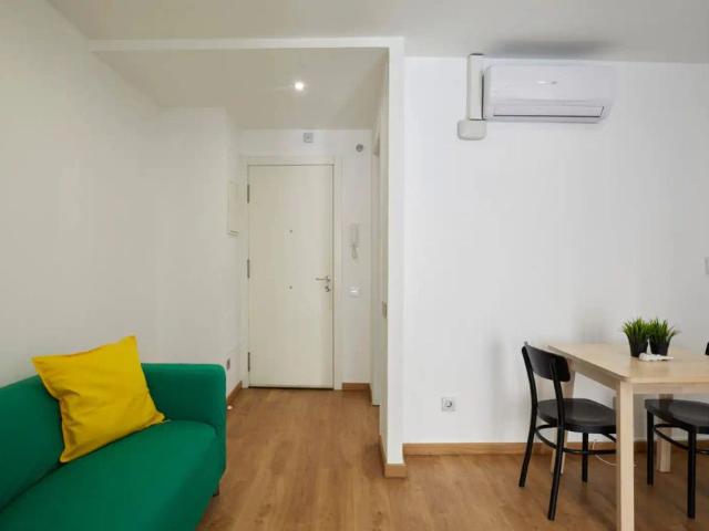 Piso de alquiler en Sant Andreu de Palomar, Barcelona Capital
