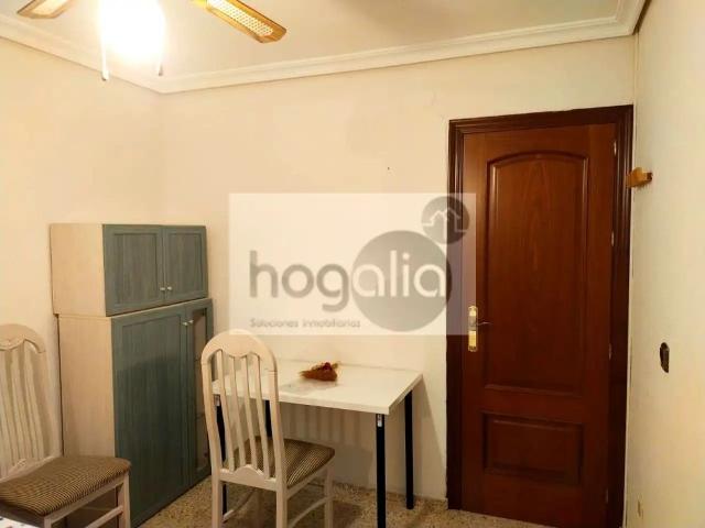Piso de alquiler en Barrio León, Sevilla Capital