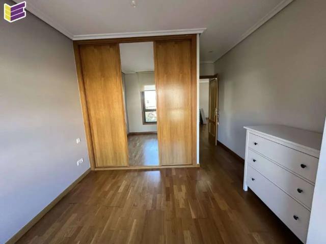 Piso de alquiler en Calle Cruceiro, O Porriño, Pontevedra