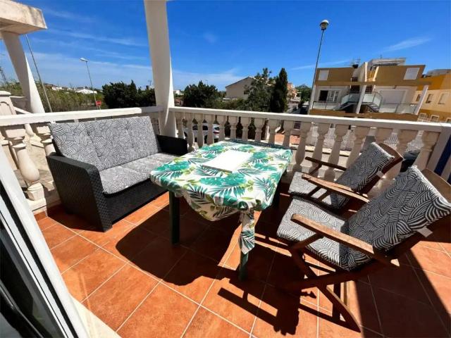 Piso de alquiler en Calle de Beniarjó, 19, Oliva Playa, Oliva