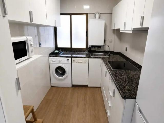 Piso de alquiler en Calle José Hierro, Cuatro Caminos, Santander